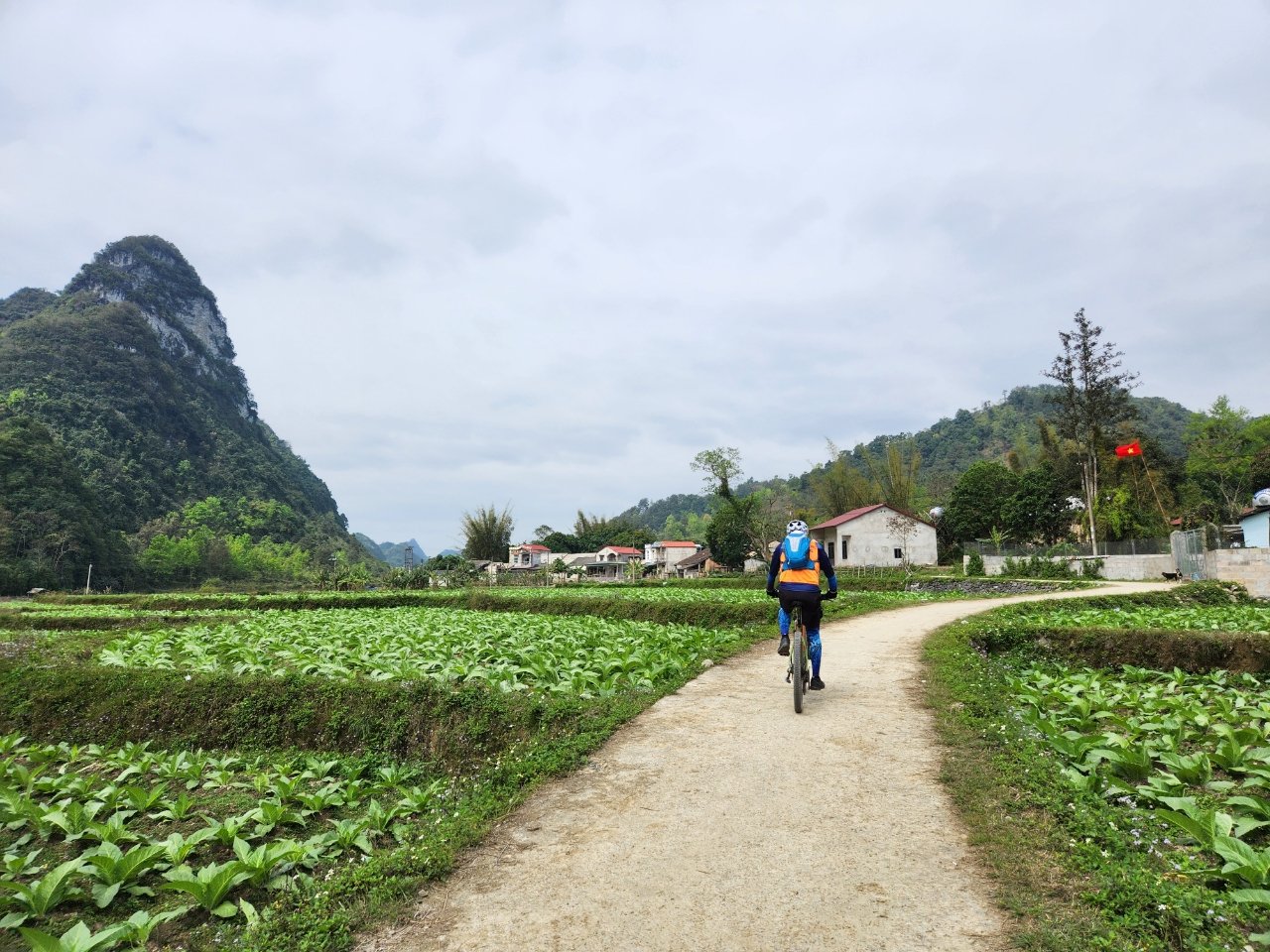 Epic 10-Day Ba Be Lake to Cao Bang Mountain Cycling Adventure
